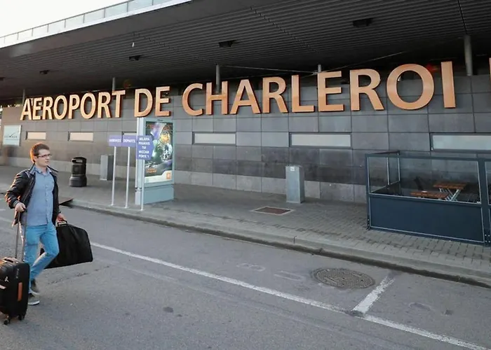 Appartement L'eden Carolo - Netflix, Wi-fi, 10min Aéroport, Parking Gratuit *